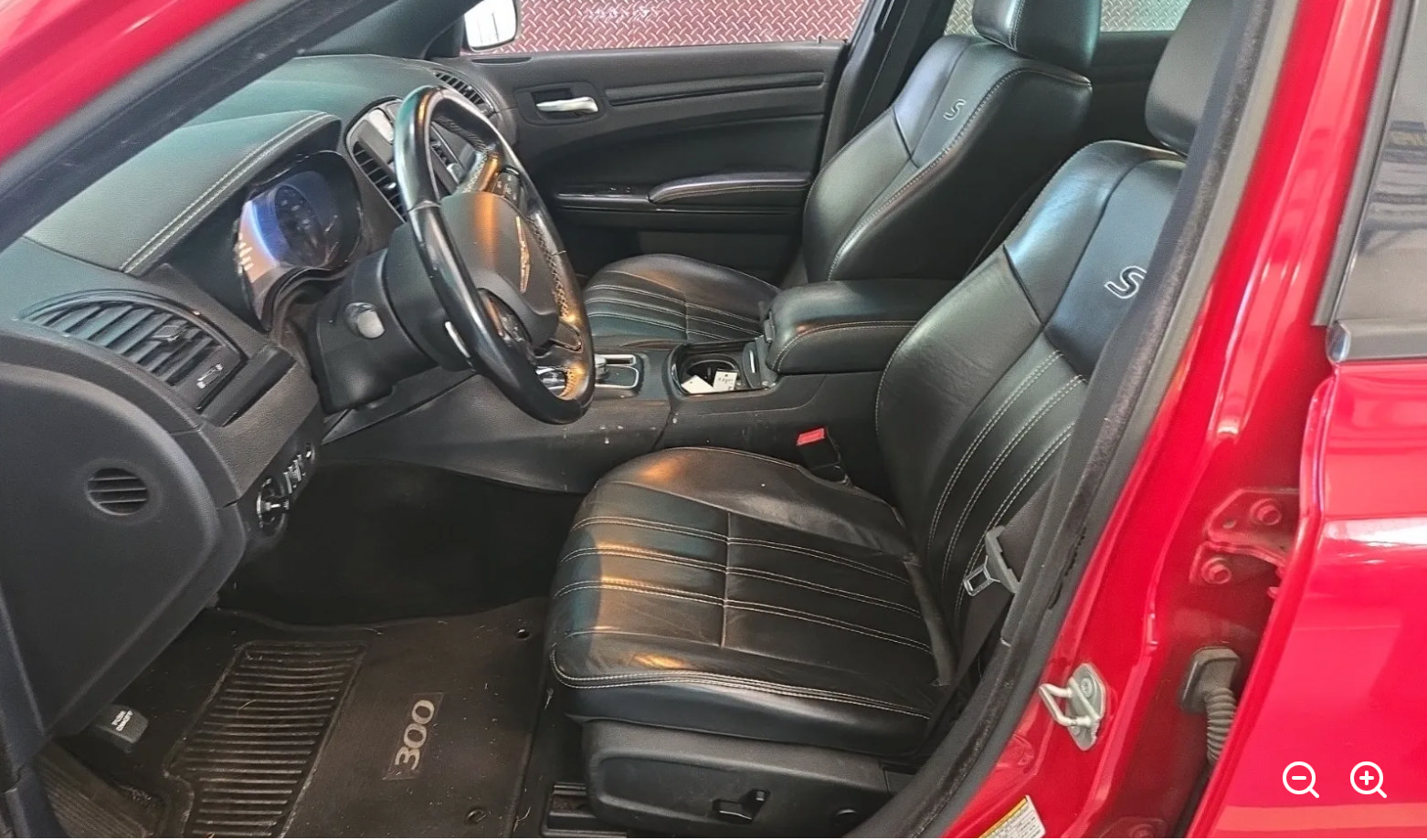 Used 2015 Chrysler 300 S RWD image 13