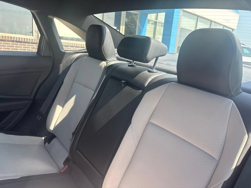 Used 2021 Volkswagen Jetta R-Line FWD image 38