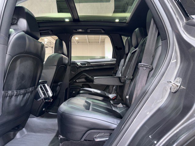 Used 2012 Porsche Cayenne S w/ Premium Pkg Plus image 14