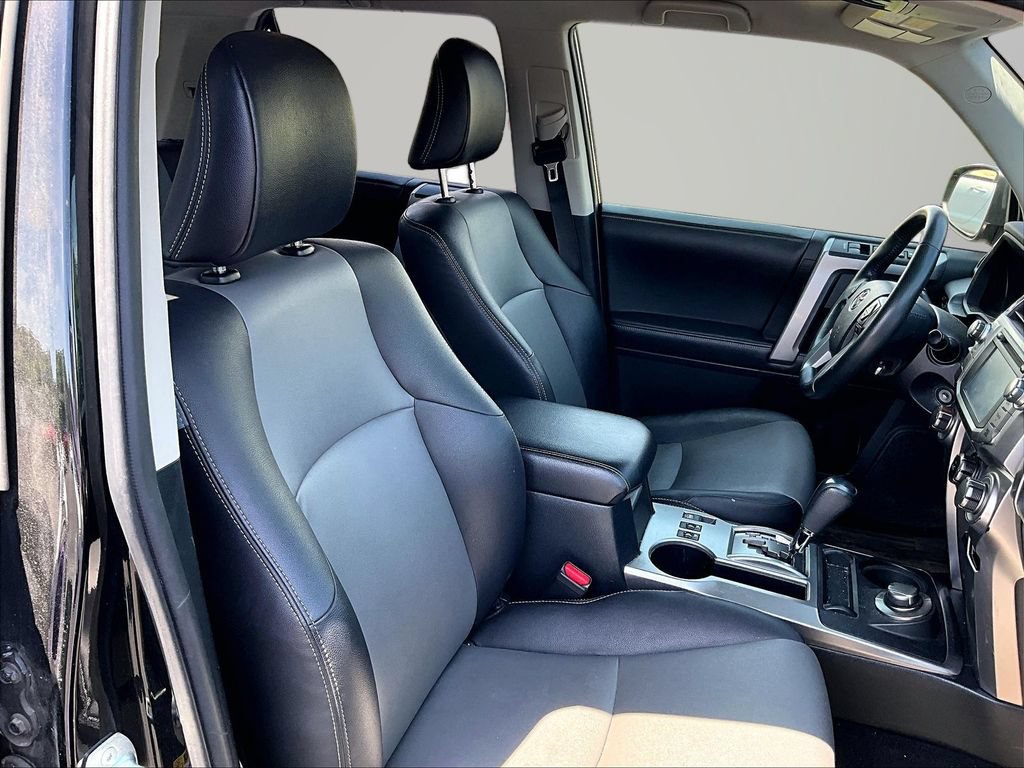 Used 2017 Toyota 4Runner SR5 Premium AWD/4WD image 7