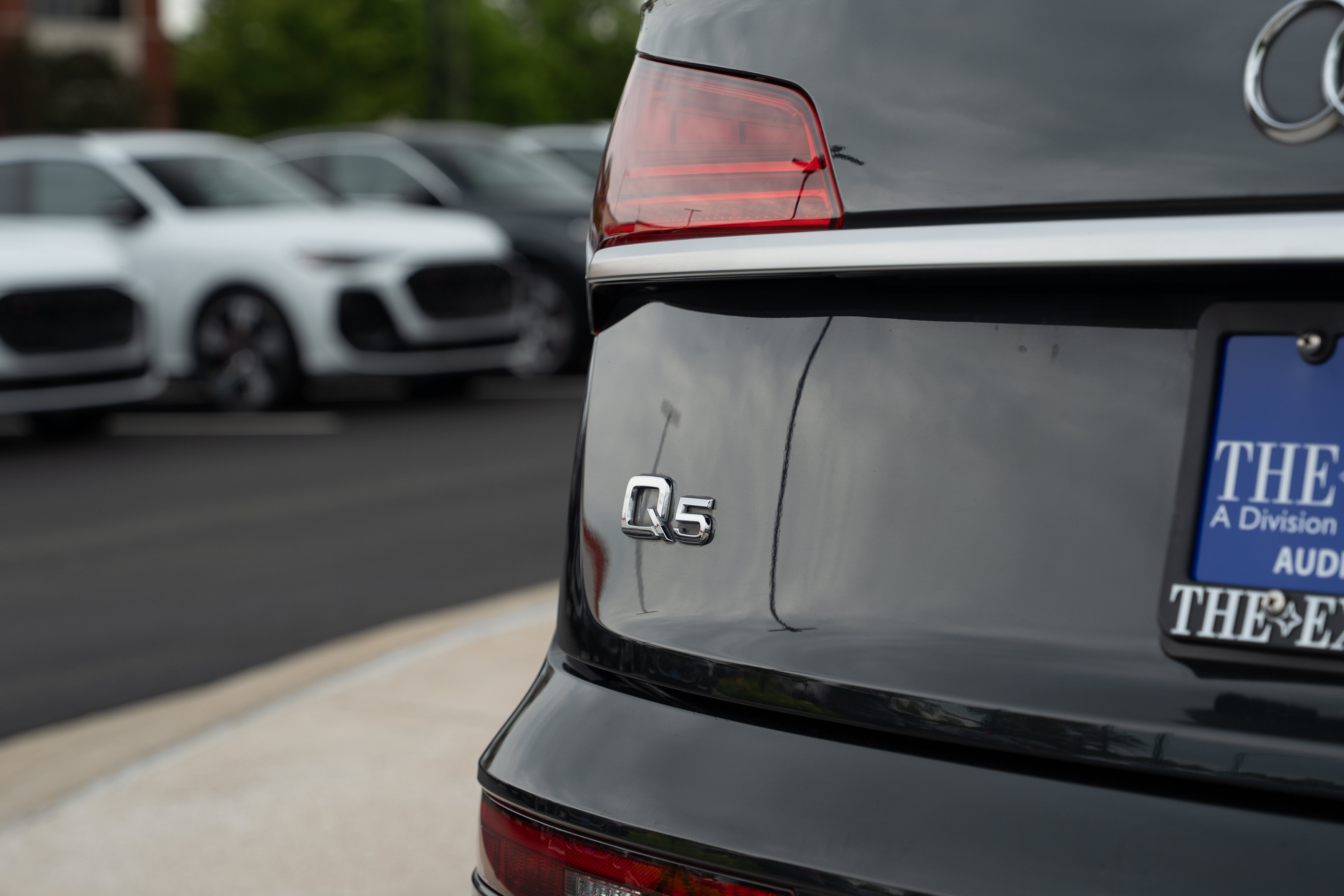 Used 2021 Audi Q5 2.0T Premium Plus w/ Premium Plus Package AWD/4WD image 32