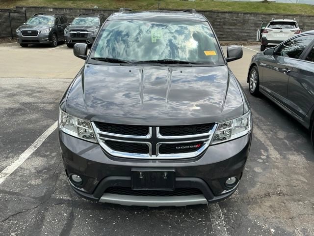 Used 2016 Dodge Journey SXT w/ Comfort/Convenience Group FWD image 2