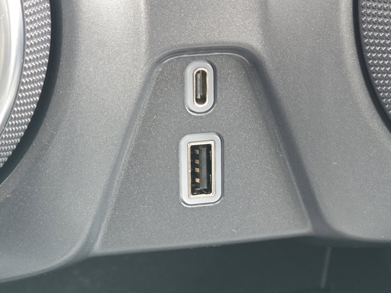 Used 2023 Chevrolet Blazer LT w/ Driver Confidence Package image 29