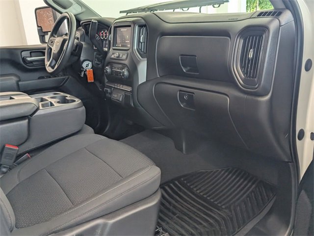 Used 2022 Chevrolet Silverado 2500 Custom w/ Custom Value Package image 15