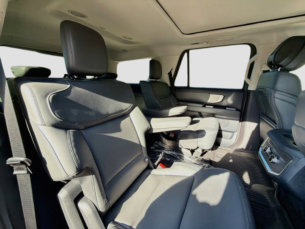 New 2027 Ford Expedition Active AWD/4WD image 31