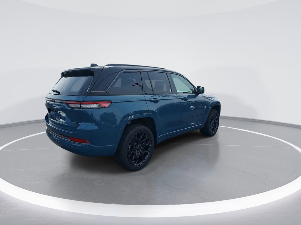 New 2026 Jeep Grand Cherokee Summit w/ Obsidian Package AWD/4WD image 8