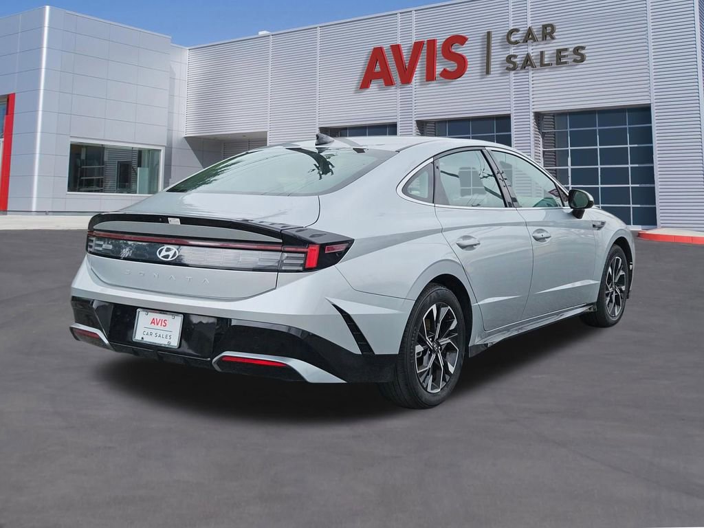 Used 2025 Hyundai Sonata SEL FWD image 6