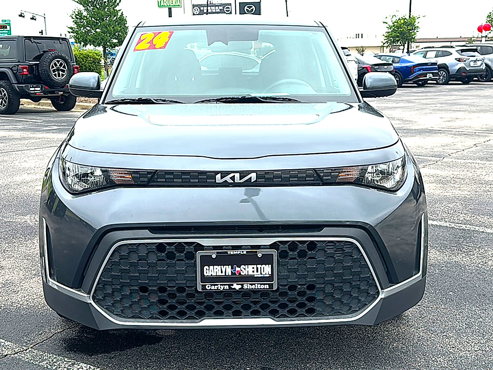 Used 2024 Kia Soul LX w/ Option Group 015 FWD image 11