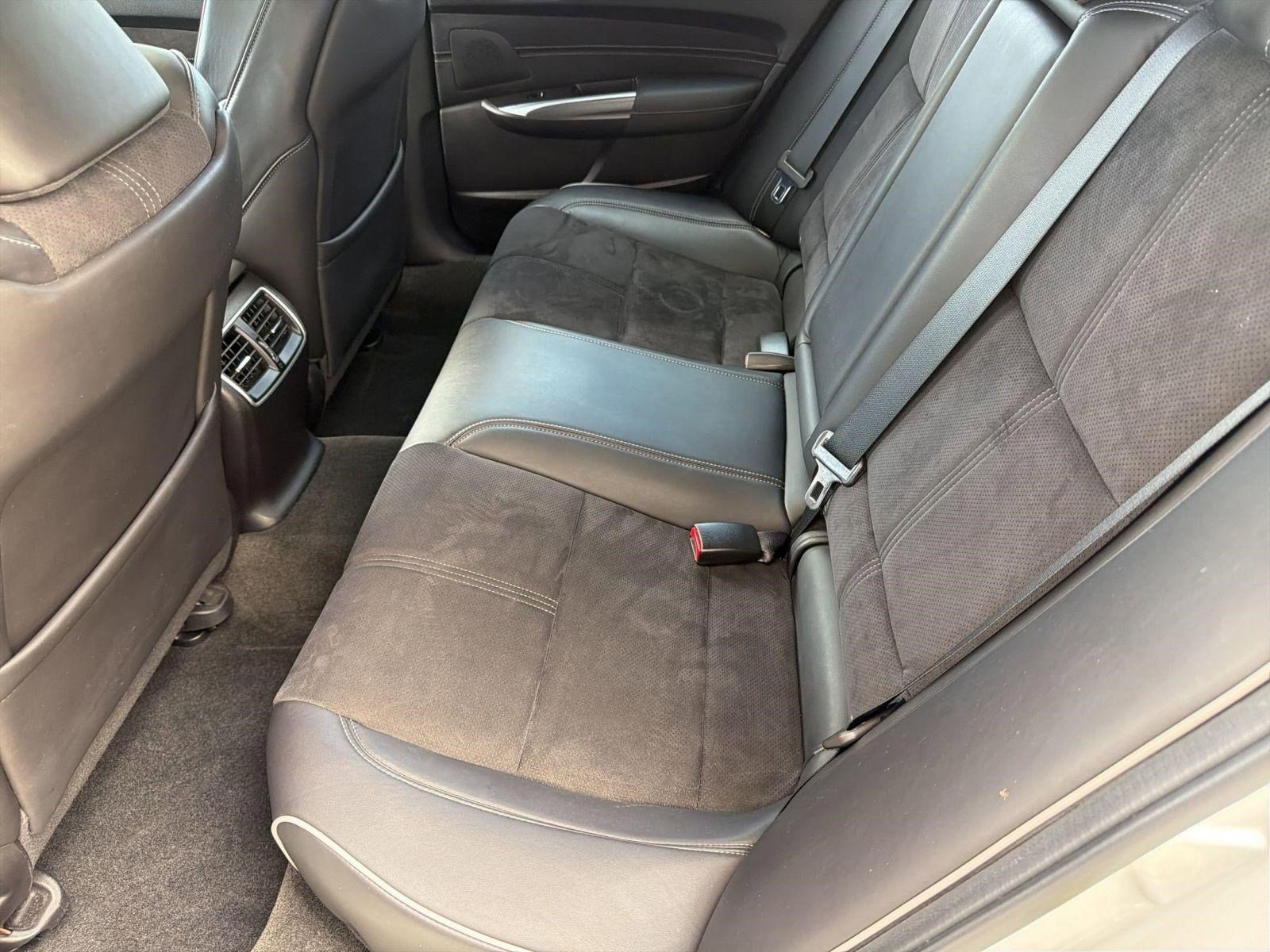 Used 2018 Acura TLX V6 w/ Technology & A-SPEC Pkg AWD/4WD image 15