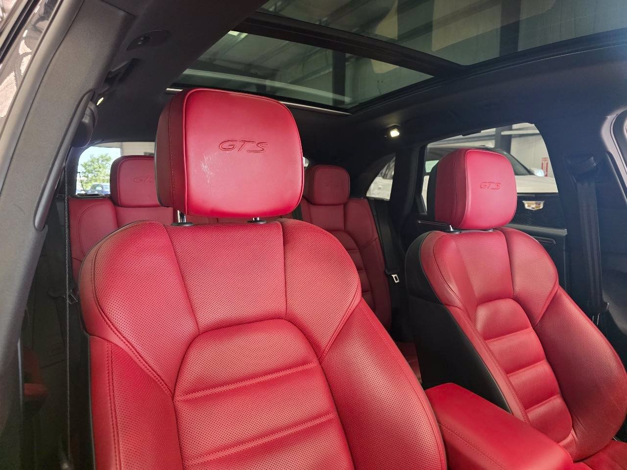 Used 2017 Porsche Macan GTS AWD/4WD image 29