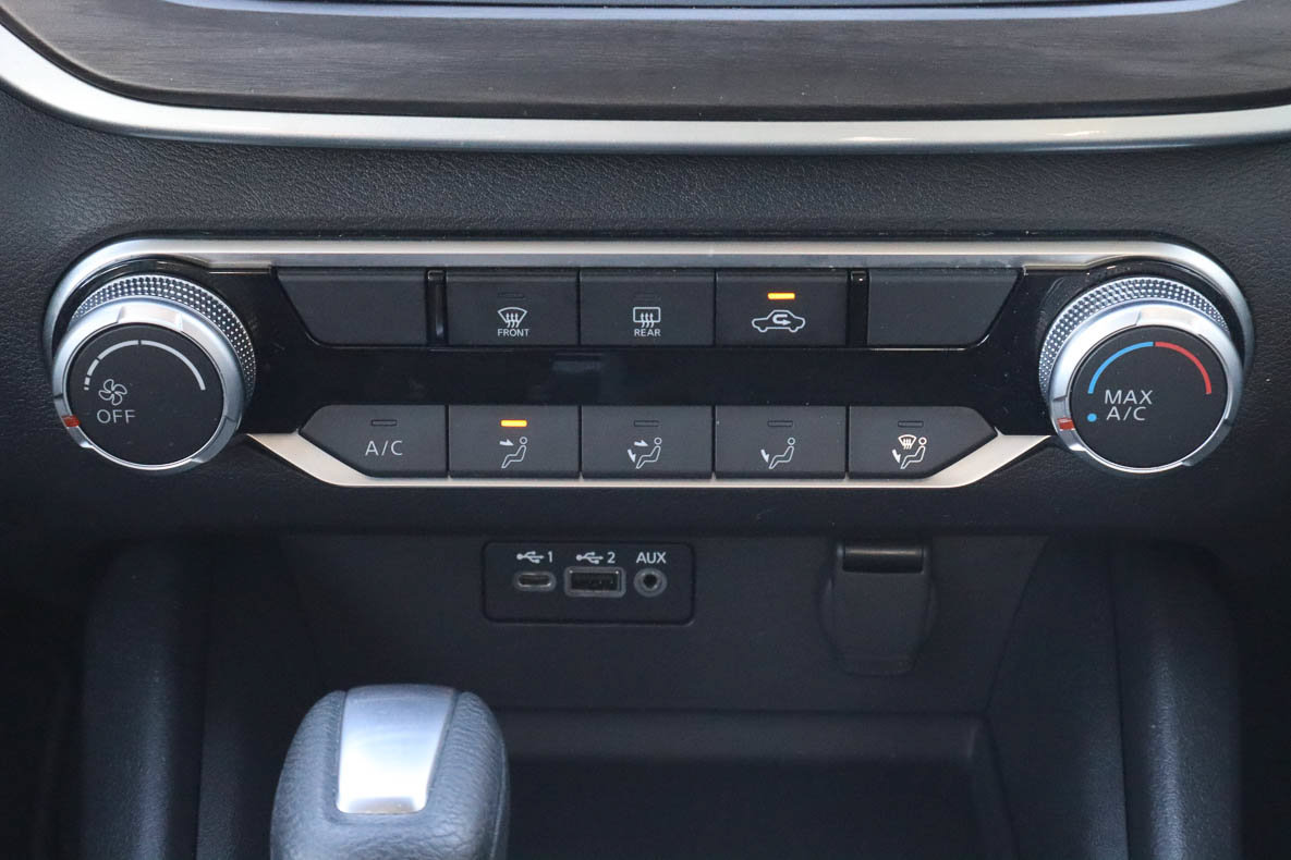 Used 2025 Nissan Altima 2.5 SV FWD image 11