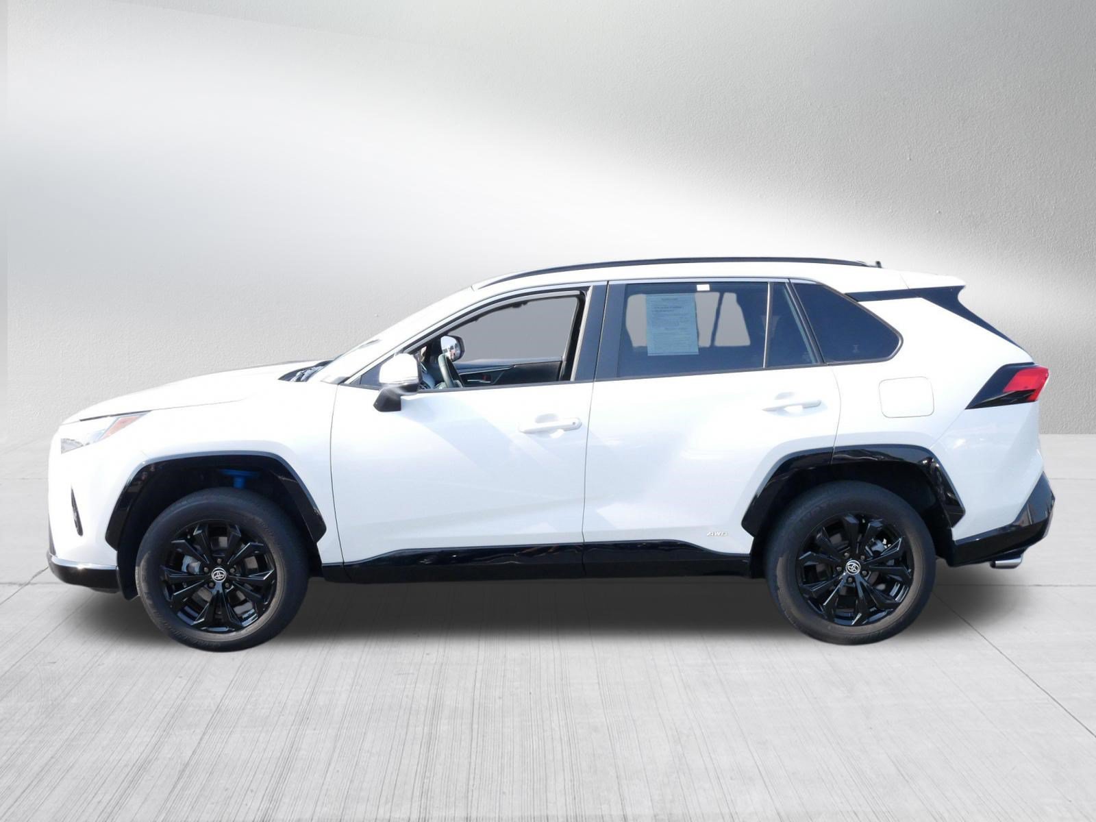 Certified 2024 Toyota RAV4 SE AWD/4WD image 4