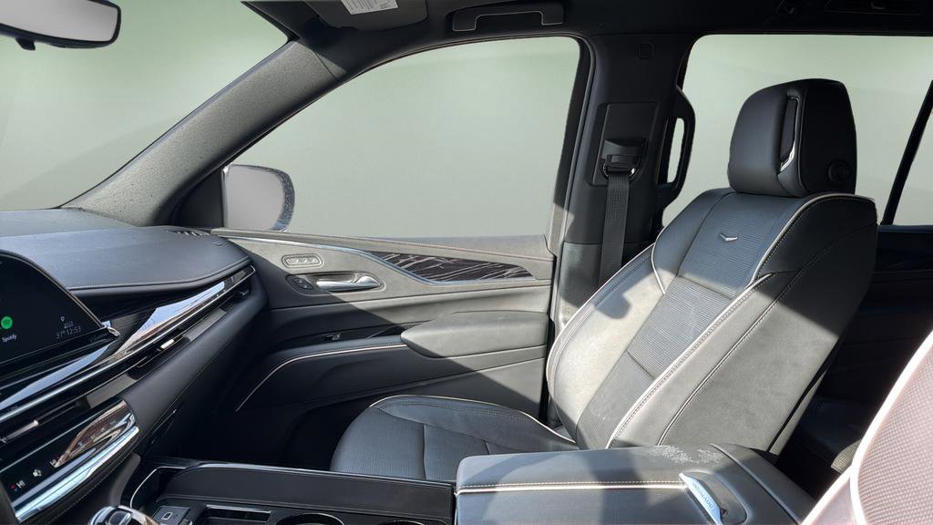 Used 2023 Cadillac Escalade Sport image 12