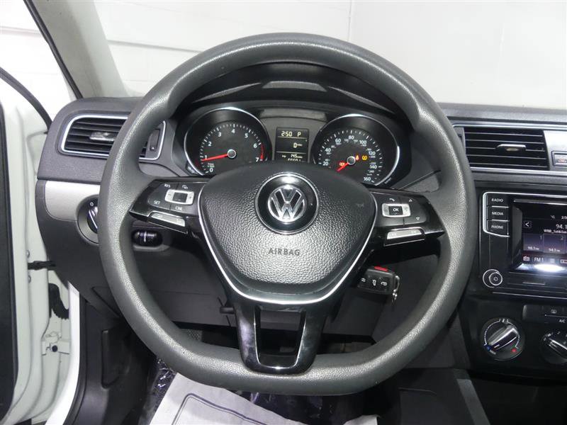 Used 2017 Volkswagen Jetta S image 26