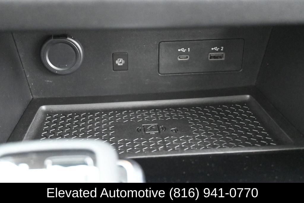 Used 2022 Nissan Pathfinder Platinum w/ Cargo Package AWD/4WD image 25