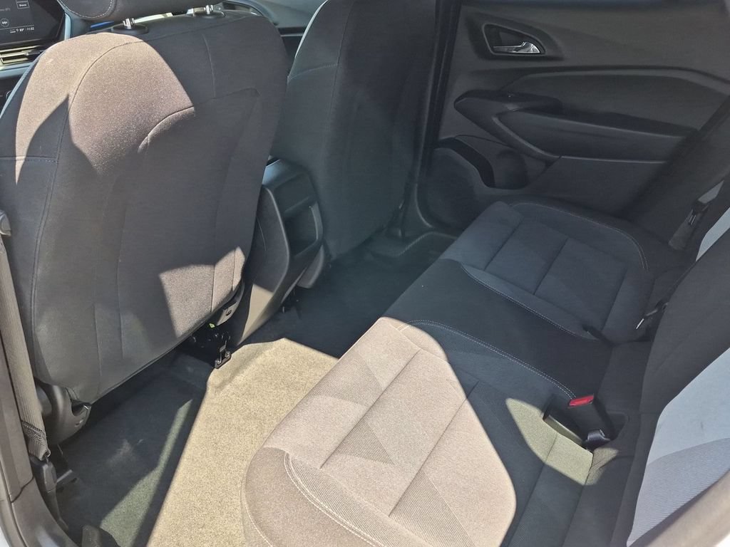 Used 2026 Chevrolet Trax LS FWD image 27