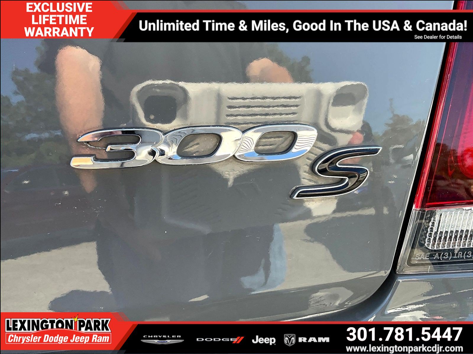 Used 2018 Chrysler 300 S RWD image 22