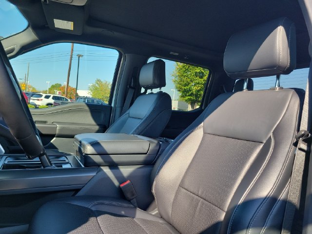 Used 2025 Ford F150 Lariat w/ Equipment Group 502A High AWD/4WD image 12