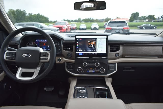 Used 2024 Ford Expedition Max Limited AWD/4WD image 45