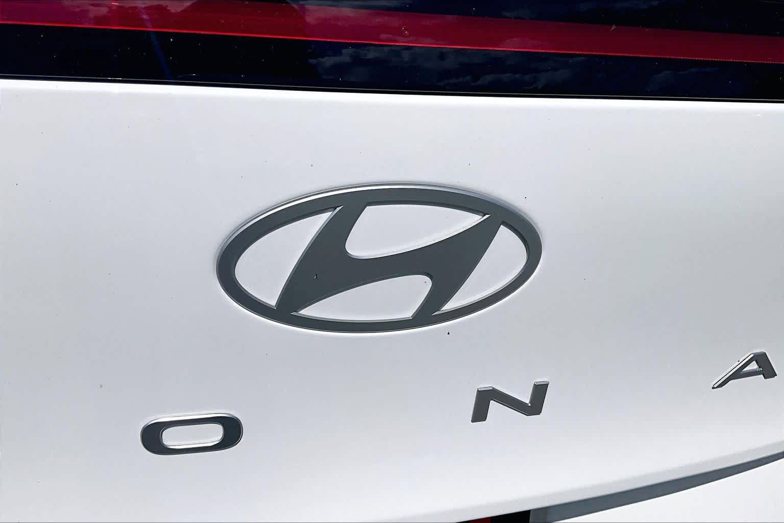 New 2026 Hyundai Kona SEL Premium FWD image 8