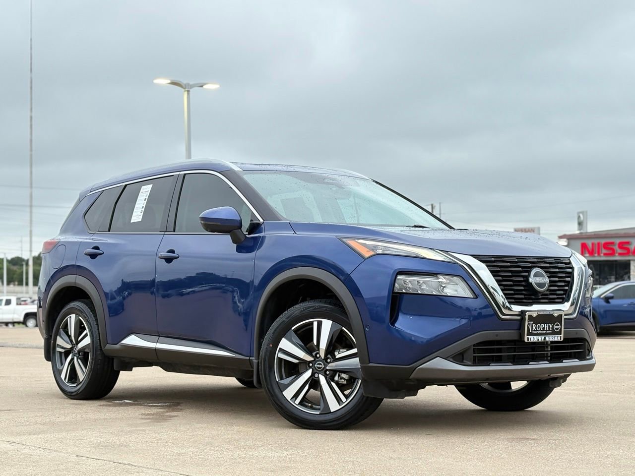 Certified 2023 Nissan Rogue SL w/ SL Premium Package FWD image 2
