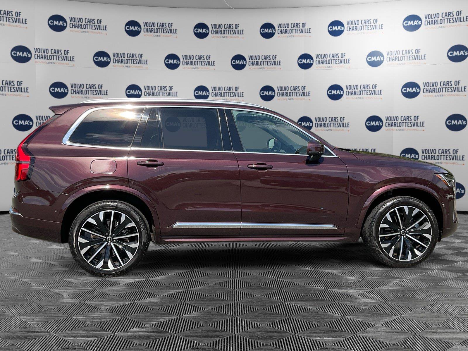 New 2026 Volvo XC90 B5 Plus w/ Protection Package Premier AWD/4WD image 6