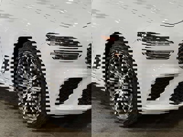 Used 2023 Genesis G70 2.0T image 11