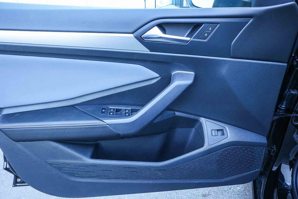 New 2026 Volkswagen Jetta SE image 33