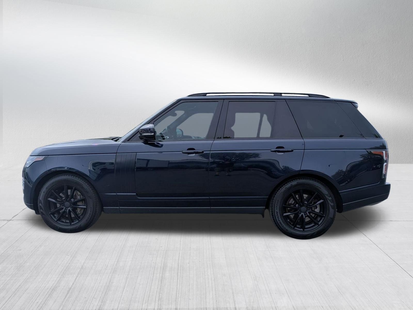 Used 2020 Land Rover Range Rover image 2