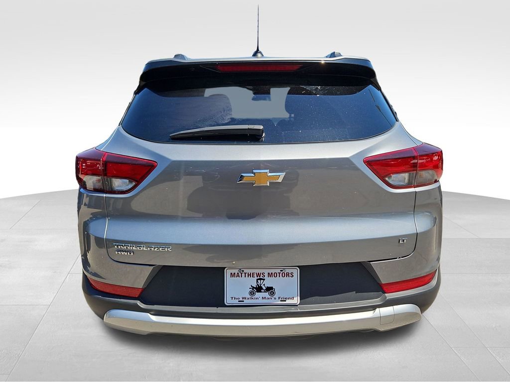 Used 2025 Chevrolet TrailBlazer LT AWD/4WD image 5