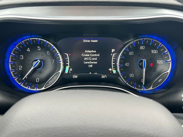 New 2026 Chrysler Pacifica Limited w/ Uconnect Theater Family Group image 22