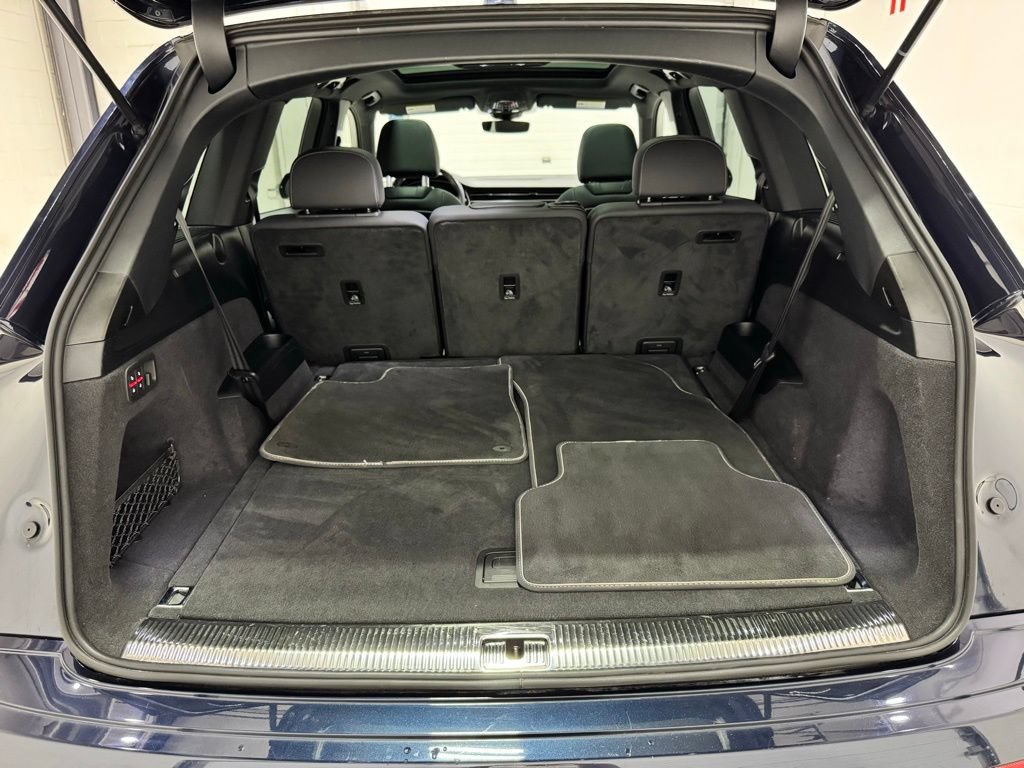 Used 2025 Audi Q7 3.0T Premium Plus AWD/4WD image 29
