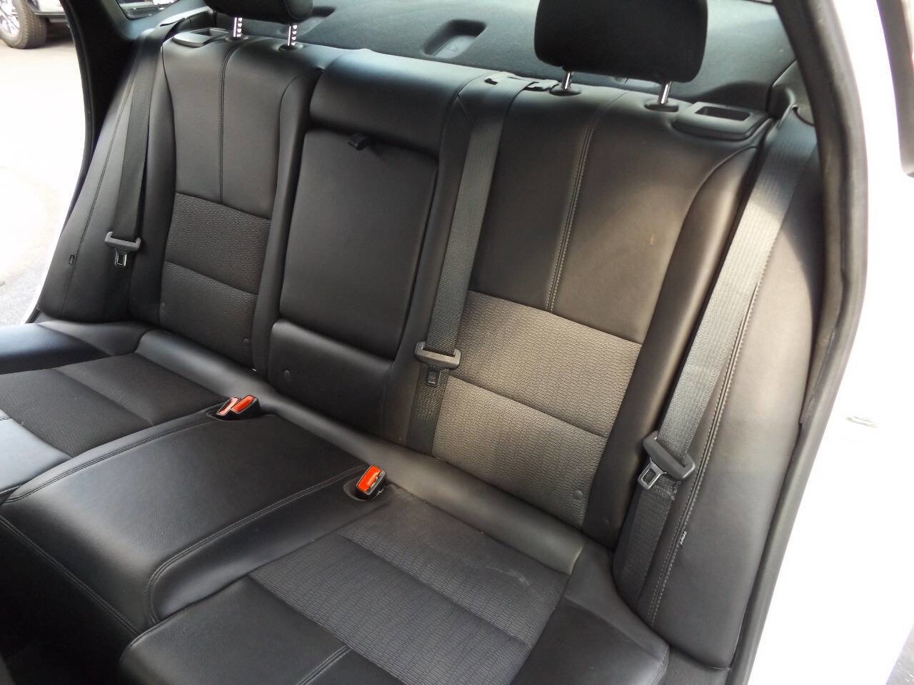 Used 2017 Chevrolet Impala LT image 15