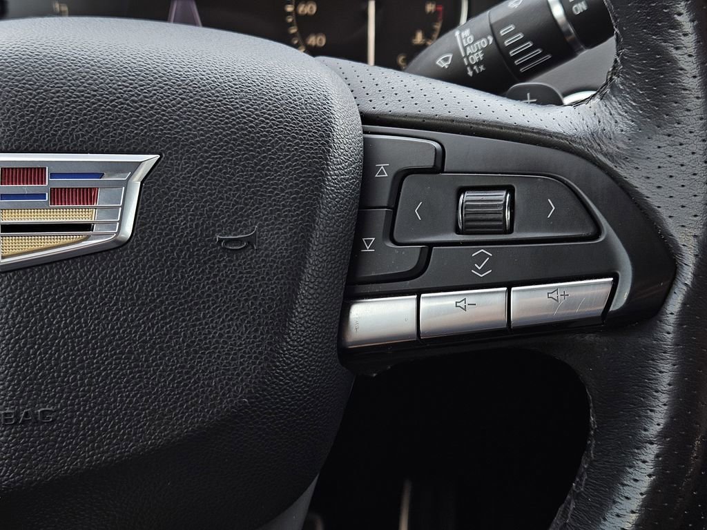 Used 2023 Cadillac XT4 Sport FWD image 34