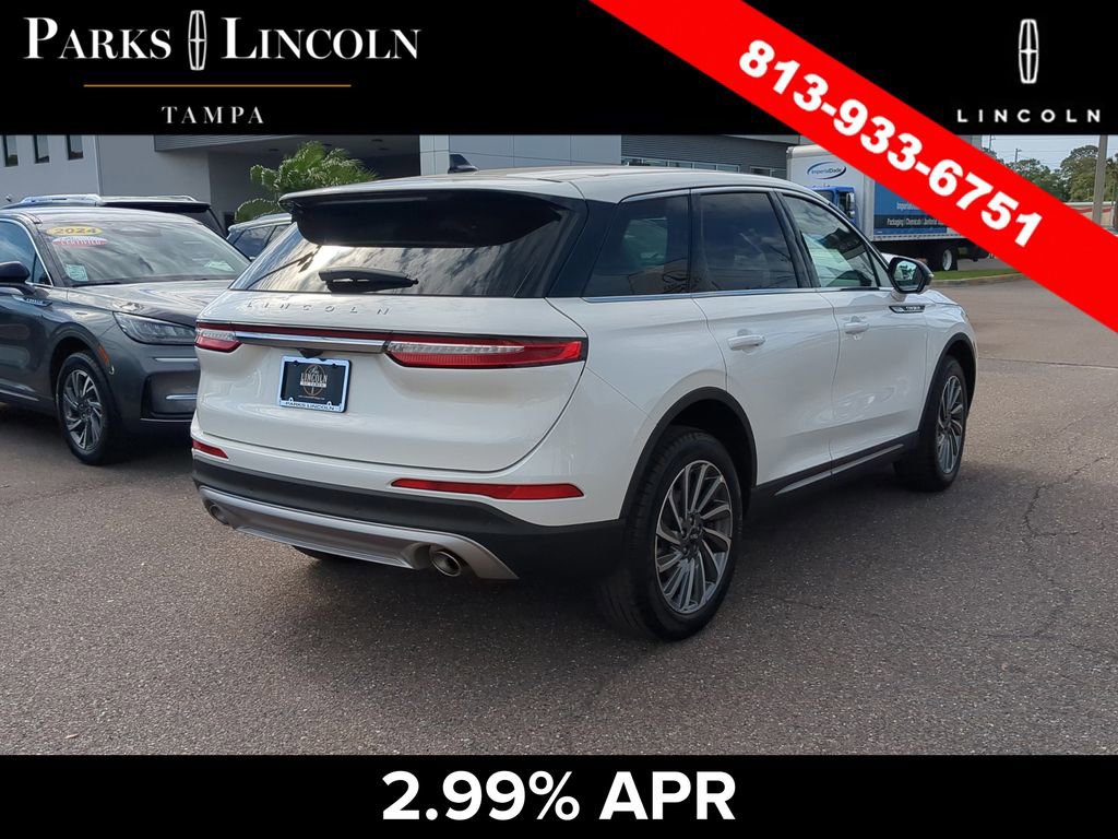 Certified 2025 Lincoln Corsair Reserve FWD image 4