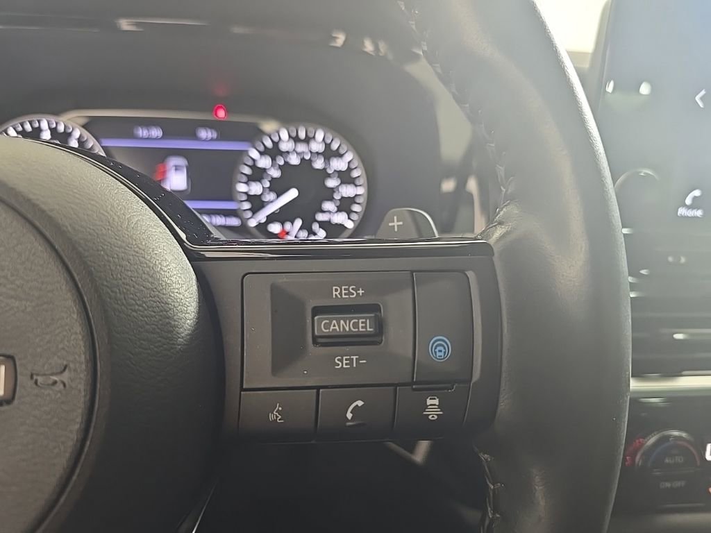 Used 2022 Nissan Pathfinder SL w/ SL Premium Package image 11