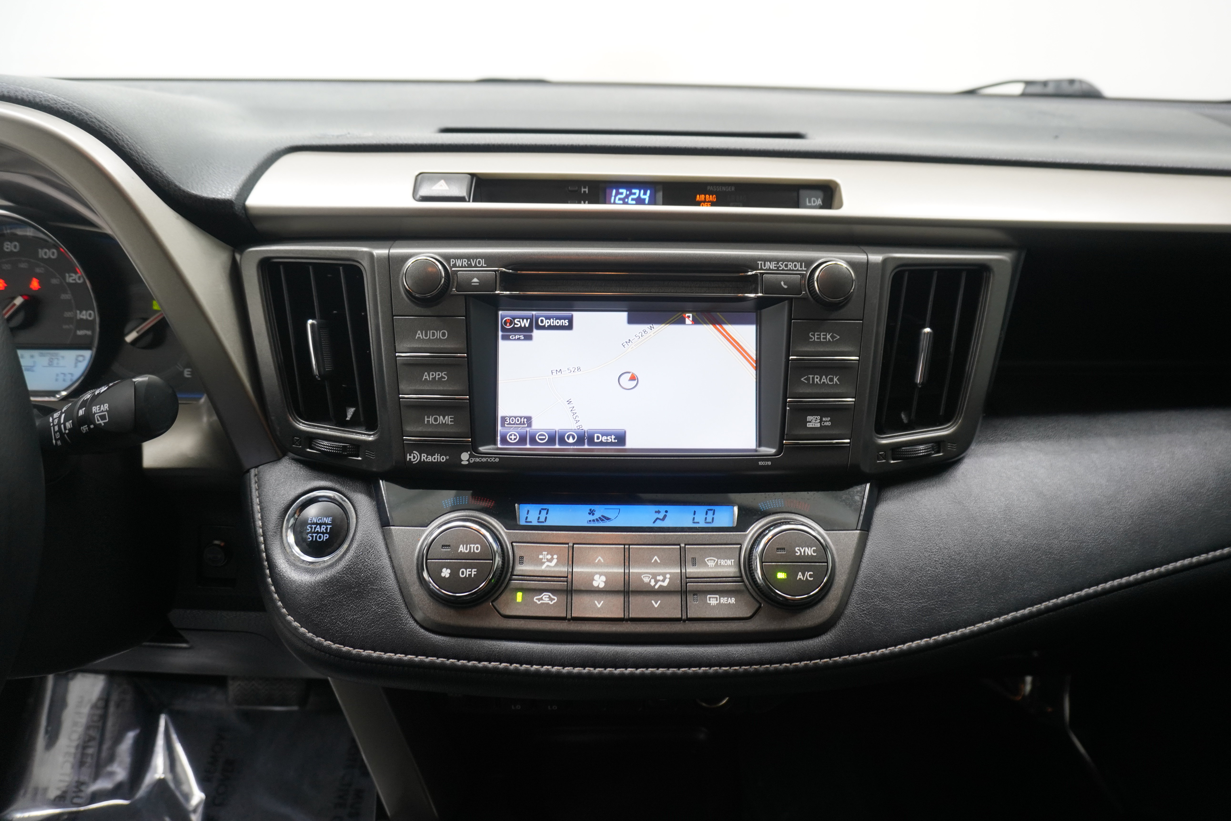 Used 2015 Toyota RAV4 Limited w/ Technology Package FWD image 22
