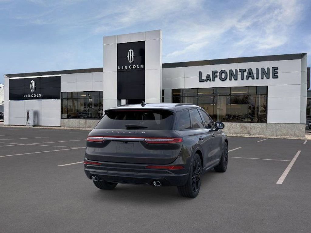 New 2025 Lincoln Corsair Reserve w/ Equipment Group 202A AWD/4WD image 8
