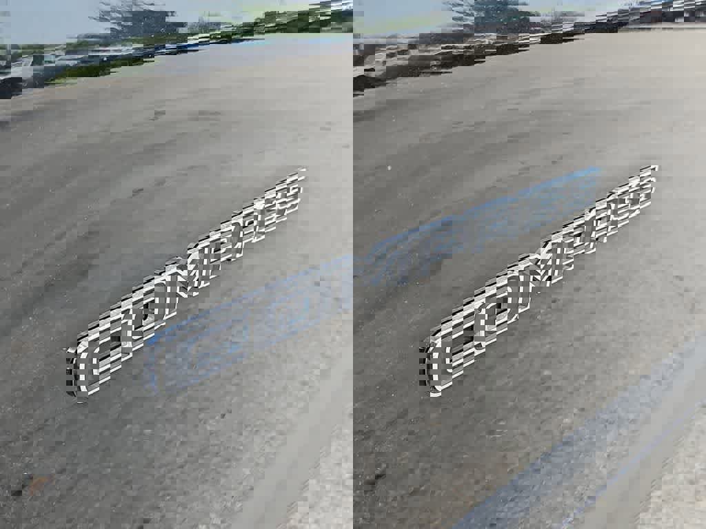 Used 2022 Jeep Compass Limited image 13