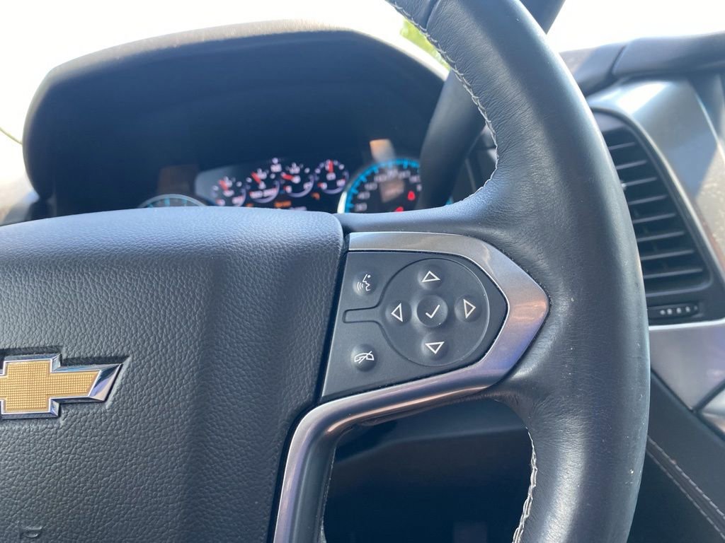 Used 2017 Chevrolet Suburban Premier AWD/4WD image 15