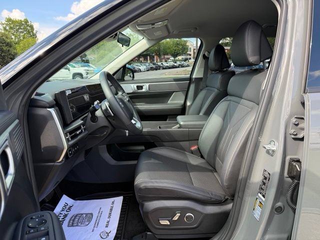 Used 2025 Hyundai Santa Fe SEL w/ Tow & Go Package FWD image 13