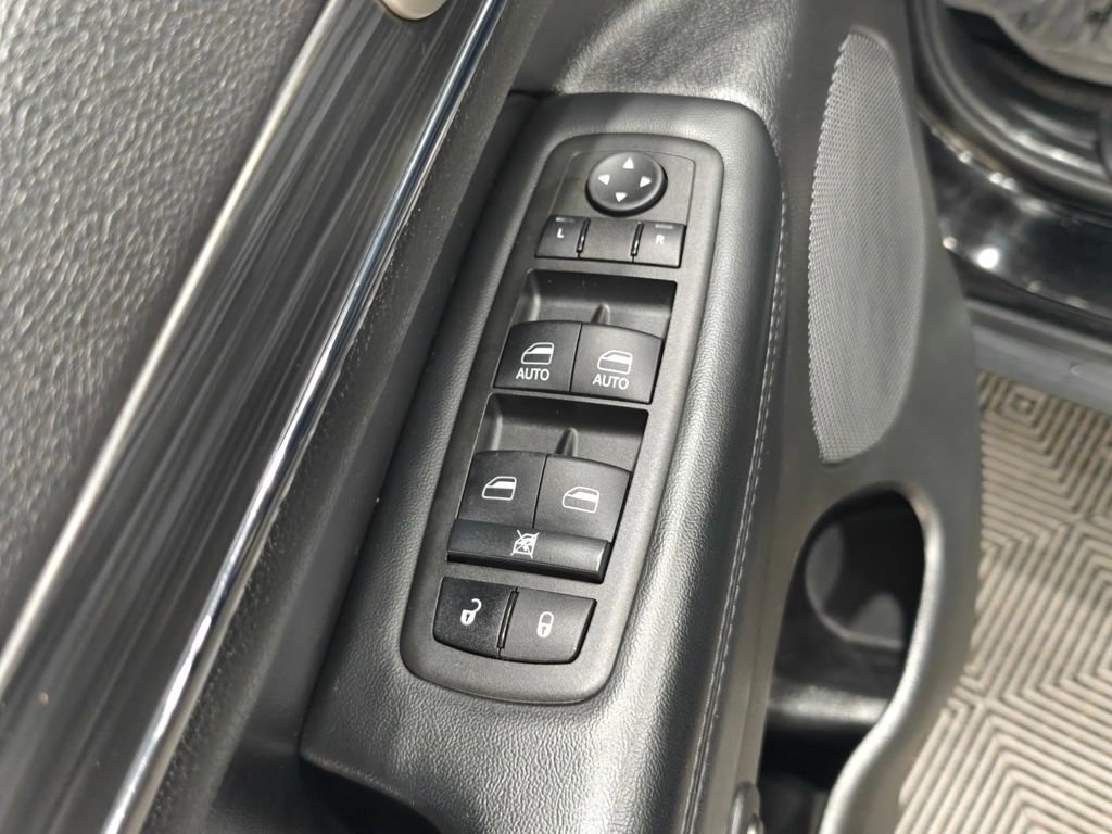 Used 2021 Jeep Grand Cherokee Limited image 50