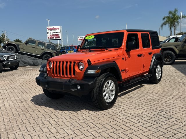Used 2023 Jeep Wrangler Unlimited Sport AWD/4WD image 2