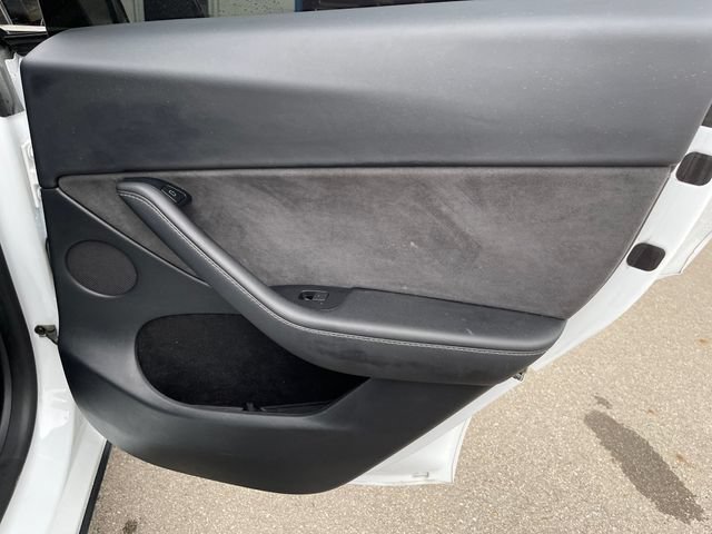 Used 2023 Tesla Model Y Performance AWD/4WD image 37