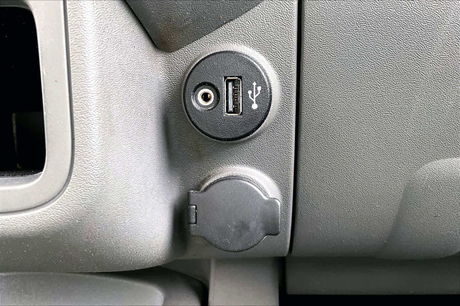 Used 2019 Nissan Frontier SV RWD image 36