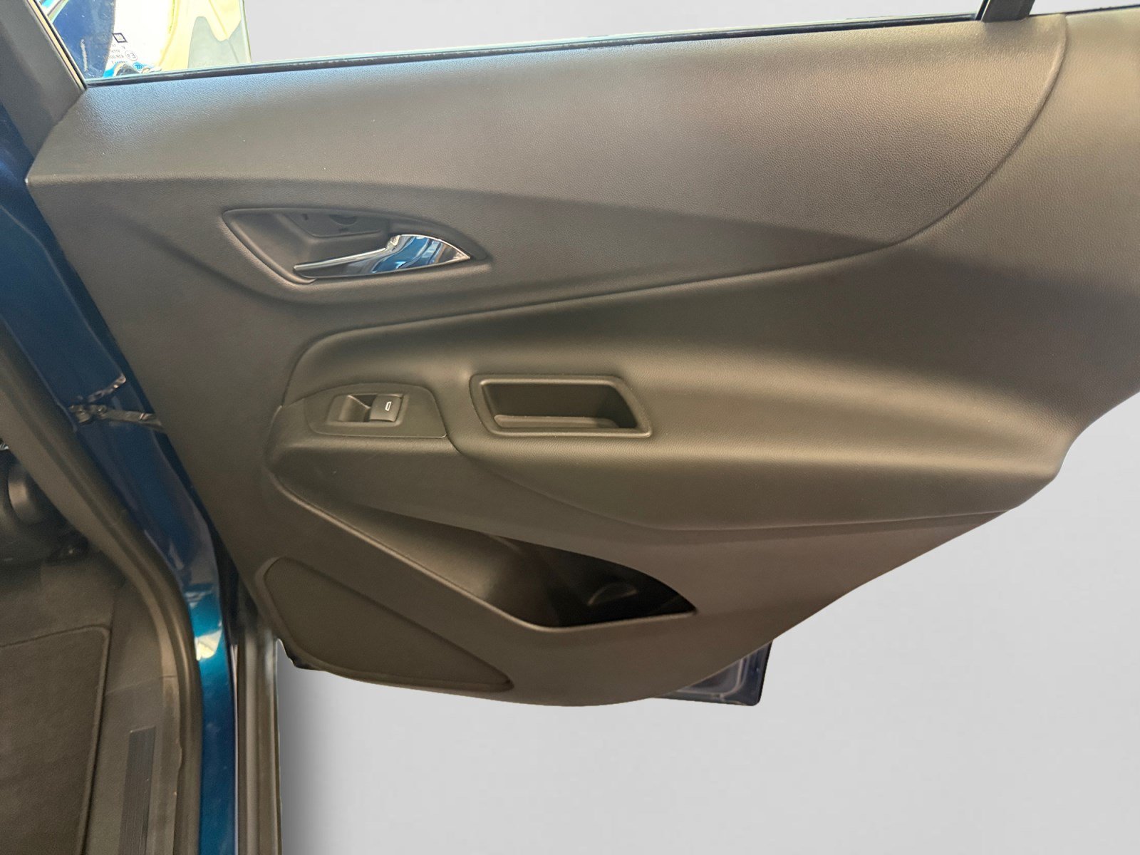 Used 2021 Chevrolet Equinox LT AWD/4WD image 16