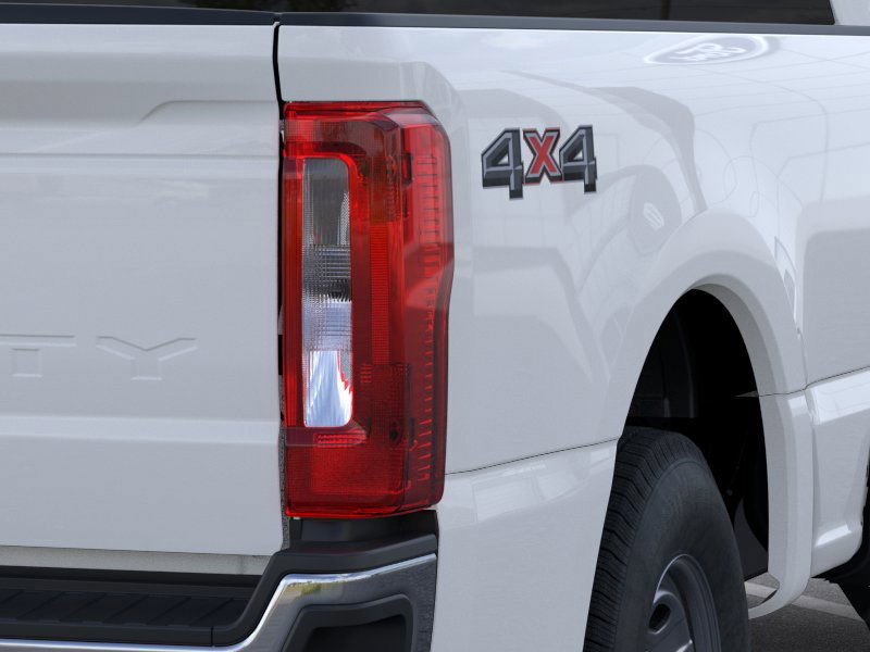 New 2026 Ford F250 XL w/ XL Chrome Package image 21