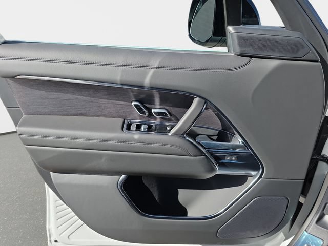 New 2026 Land Rover Range Rover SE AWD/4WD image 19