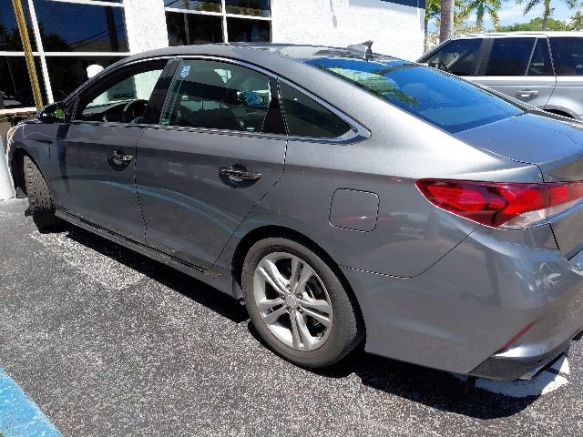 Used 2018 Hyundai Sonata Sport w/ Tech Package 05 FWD image 4