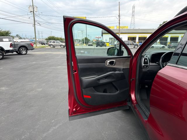 Used 2022 Kia Sorento S w/ Panoramic Sunroof Package AWD/4WD image 22